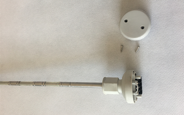 小博士太阳能热水器传感器：4分4芯下置配置的智能水位监测方案